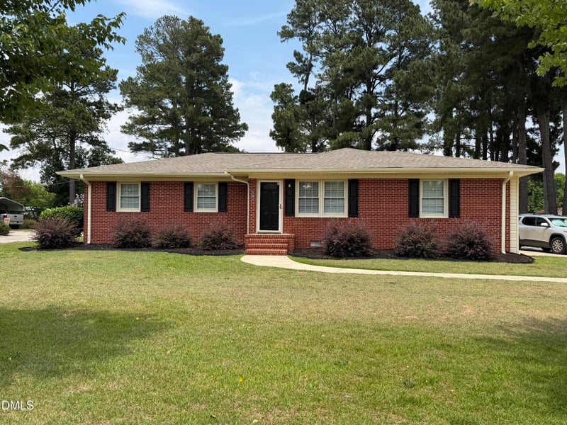 1282 Nc 27 , Benson, NC 27504