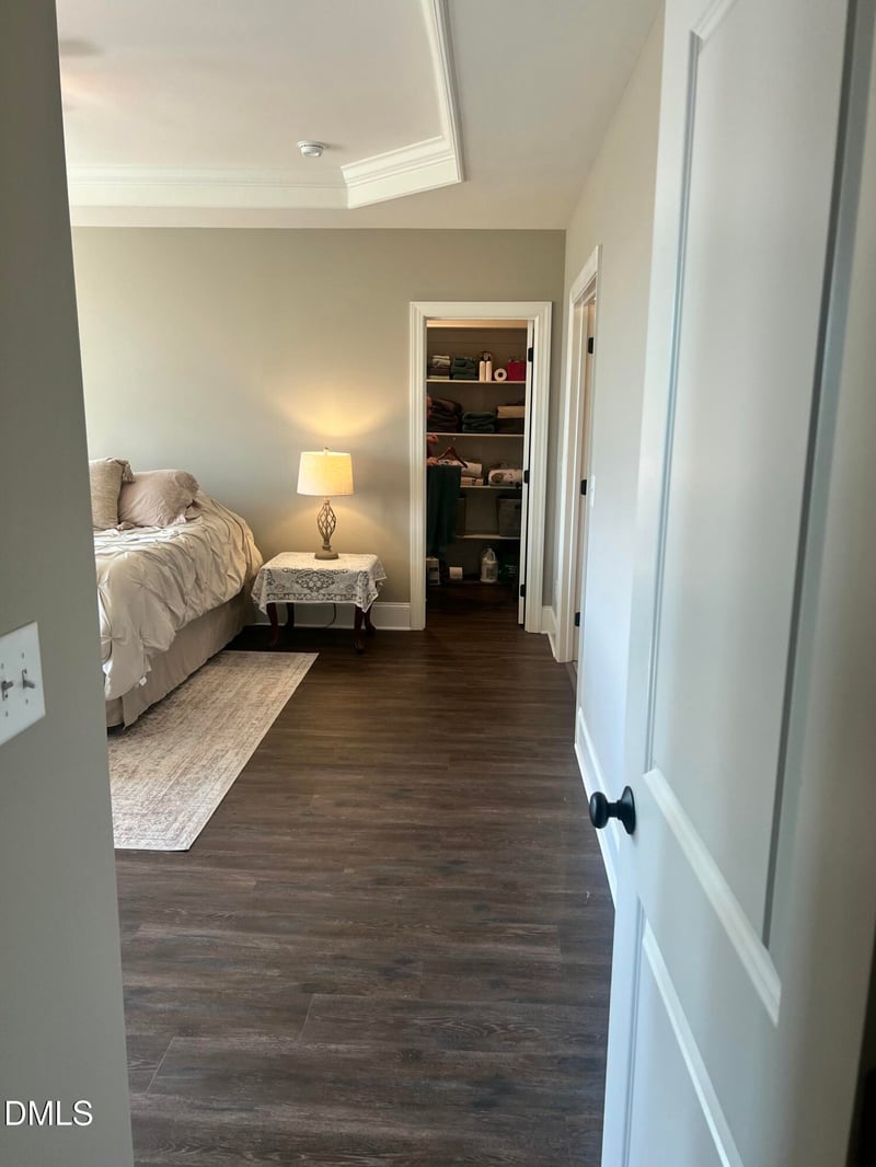 1284 Dairy Glen Dr, Fuquay Varina, NC 27526