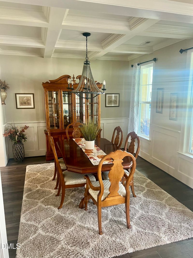 1284 Dairy Glen Dr, Fuquay Varina, NC 27526