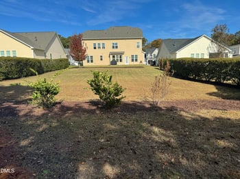 1284 Dairy Glen Dr, Fuquay Varina, NC 27526