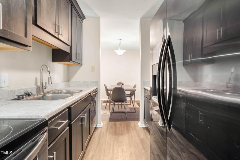 1287 Schaub Dr #J, Raleigh, NC 27606