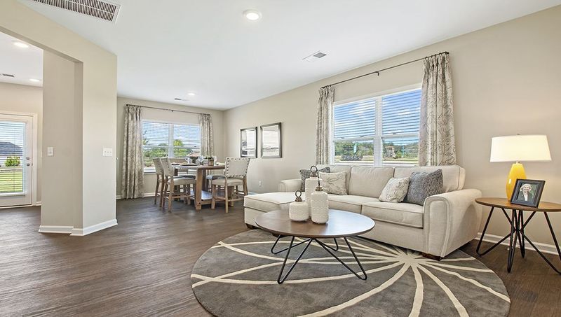 1289 Adrian Ct, Mebane, NC 27302