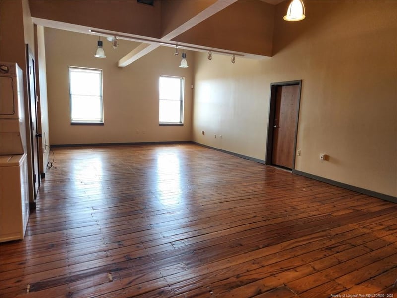 129-201 Franklin St, Fayetteville, NC 28301