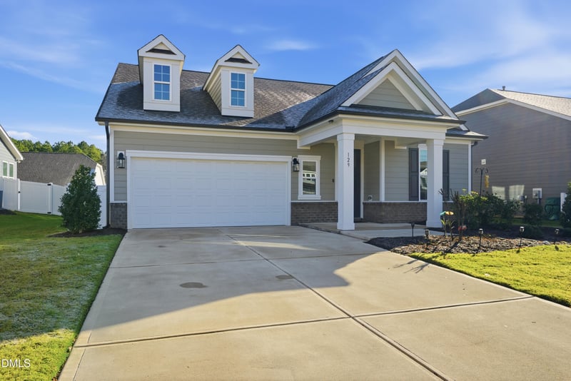 129 Alumroot Rd, Holly Springs, NC 27540