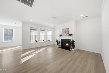 129 Alumroot Rd, Holly Springs, NC 27540