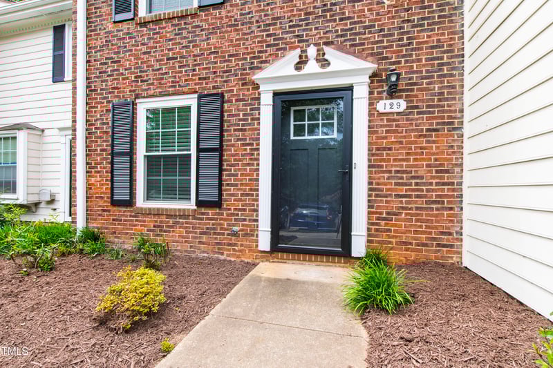 129 Assembly Ct, Cary, NC 27511