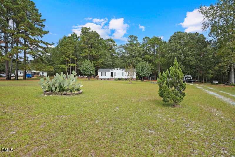 129 Brandon Ln, Coats, NC 27521