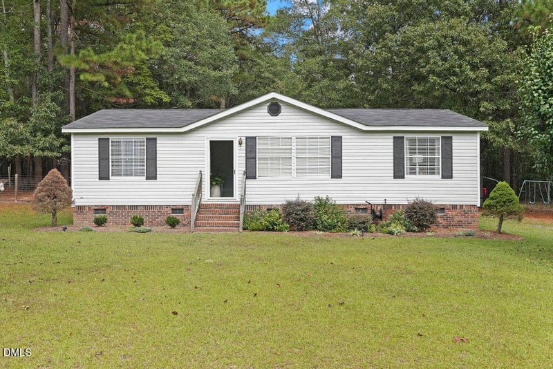 129 Brandon Ln, Coats, NC 27521