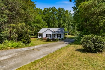 129 Bristol Ct, Youngsville, NC 27596