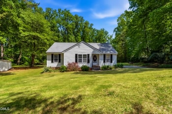 129 Bristol Ct, Youngsville, NC 27596