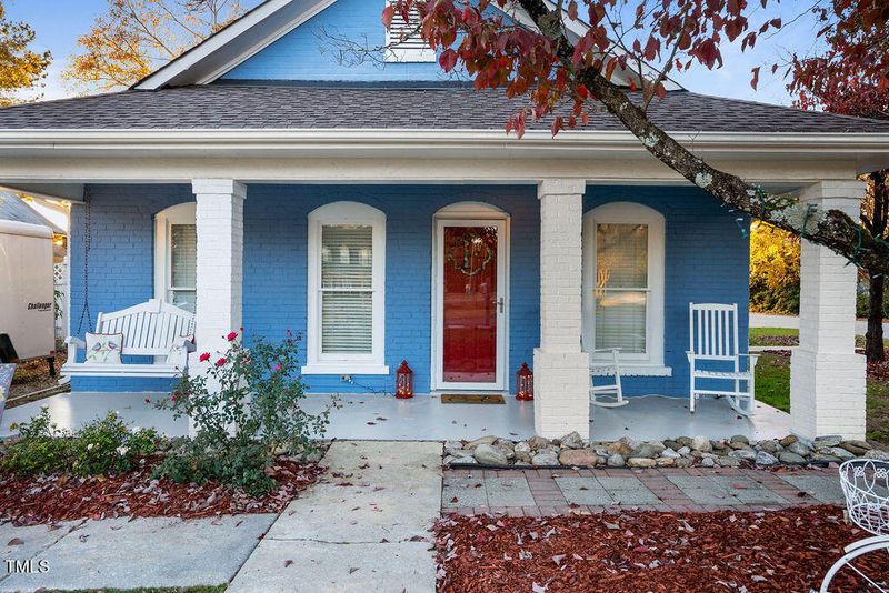 129 N Broad St W, Angier, NC 27501