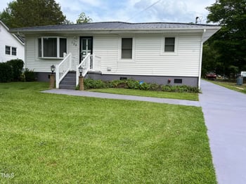 129 Bullock St, Henderson, NC 27536