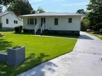 129 Bullock St, Henderson, NC 27536