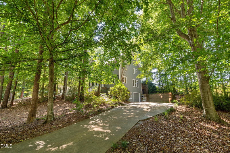 129 Castlefern Dr, Cary, NC 27513