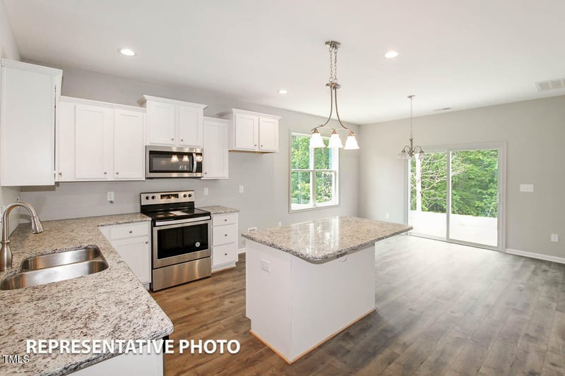 129 Cinnabar St, Clayton, NC 27520