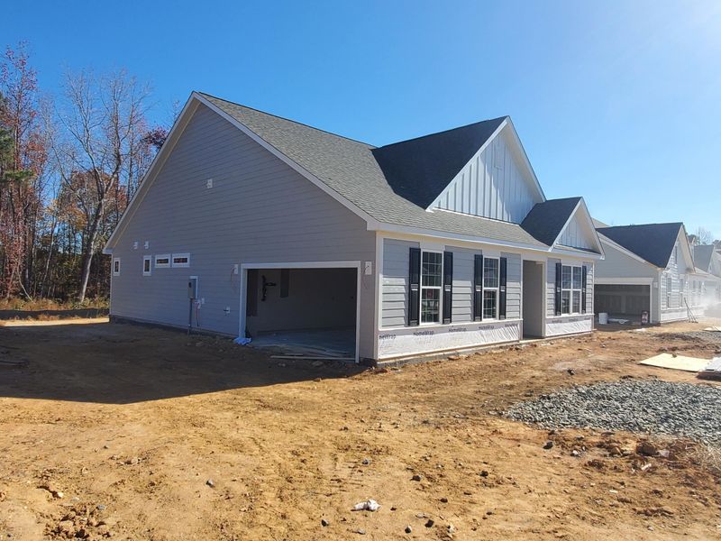 129 Clapper Ln, Holly Springs, NC 27540