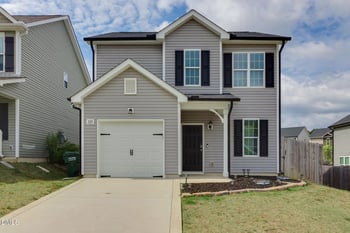 129 Crawford Pw, Clayton, NC 27520