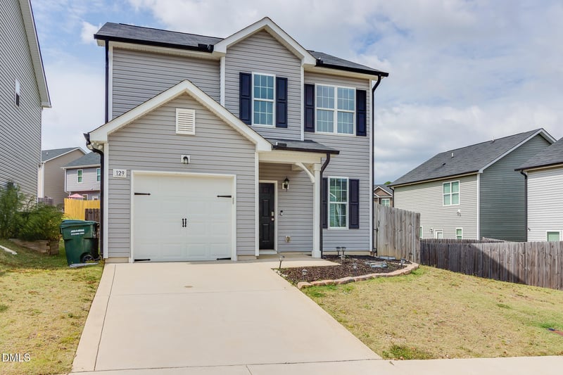 129 Crawford Pw, Clayton, NC 27520