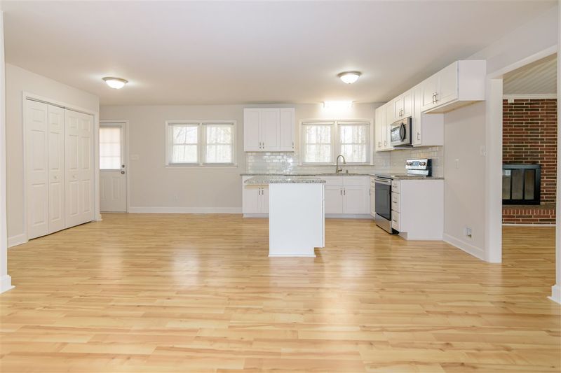 129 Daniel Cir, Knightdale, NC 27545