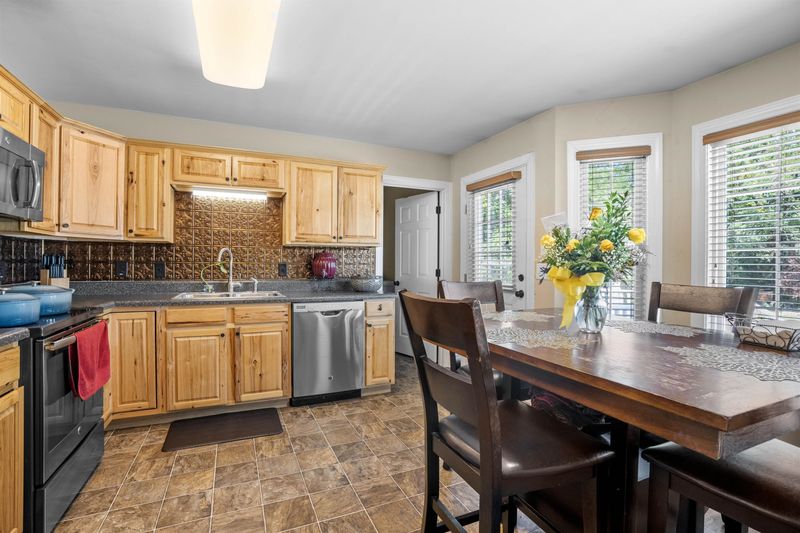 129 Evergreen Dr, Roxboro, NC 27574