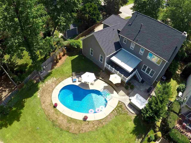129 Glenmore Rd, Cary, NC 27519