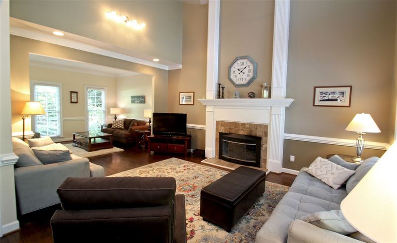 129 Glenmore Rd, Cary, NC 27519