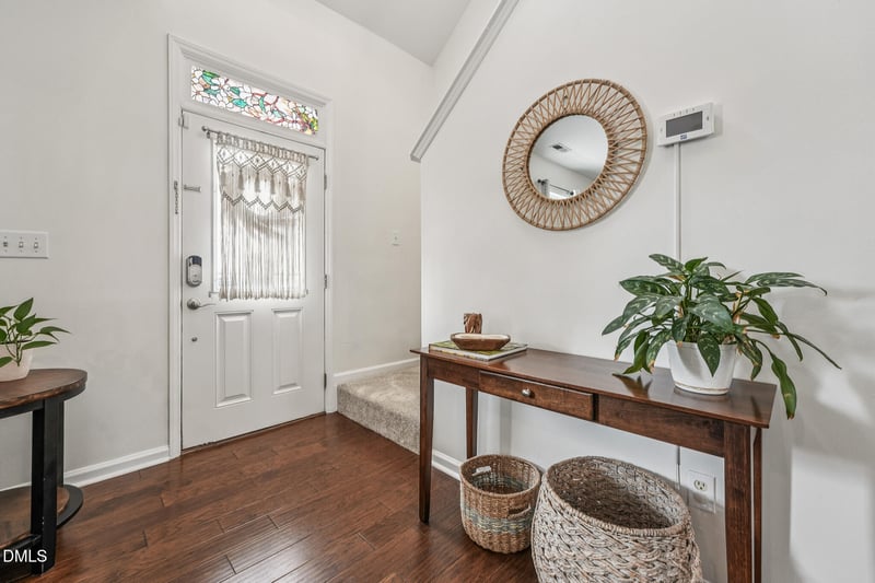 129 Haywood Ln, Clayton, NC 27527