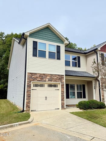 129 Hill Shore Ln, Clayton, NC 27527