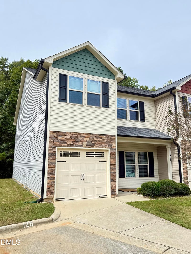 129 Hill Shore Ln, Clayton, NC 27527
