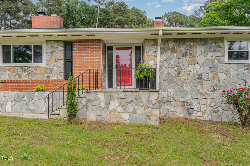 129 Jeffress Dr, Louisburg, NC 27549