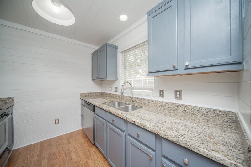 129 Justin Ct, Burlington, NC 27217