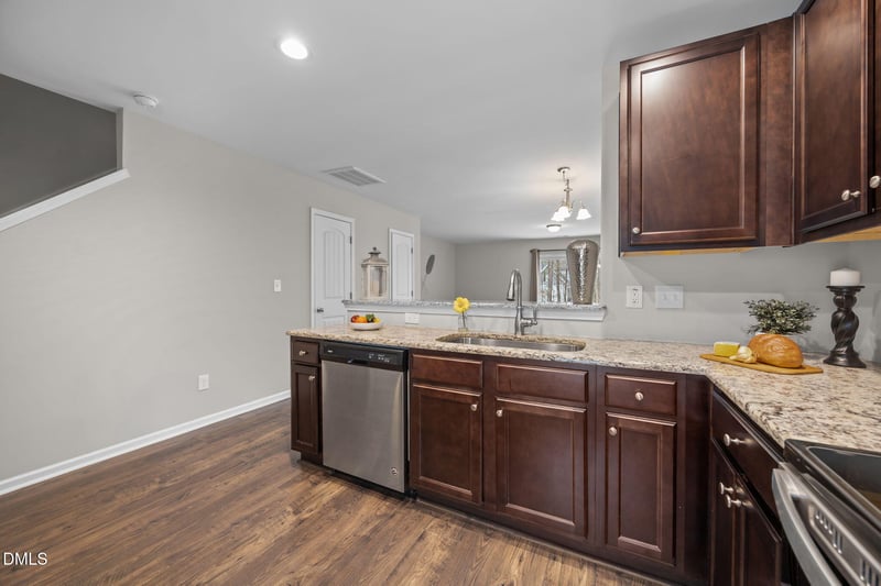 129 Longleaf Pine St, Clayton, NC 27527