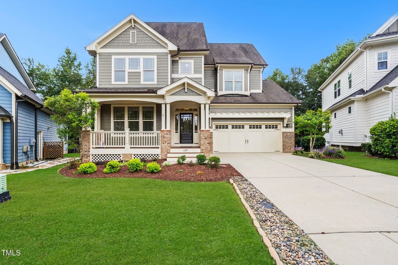 129 Middlegreen Pl, Holly Springs, NC 27540