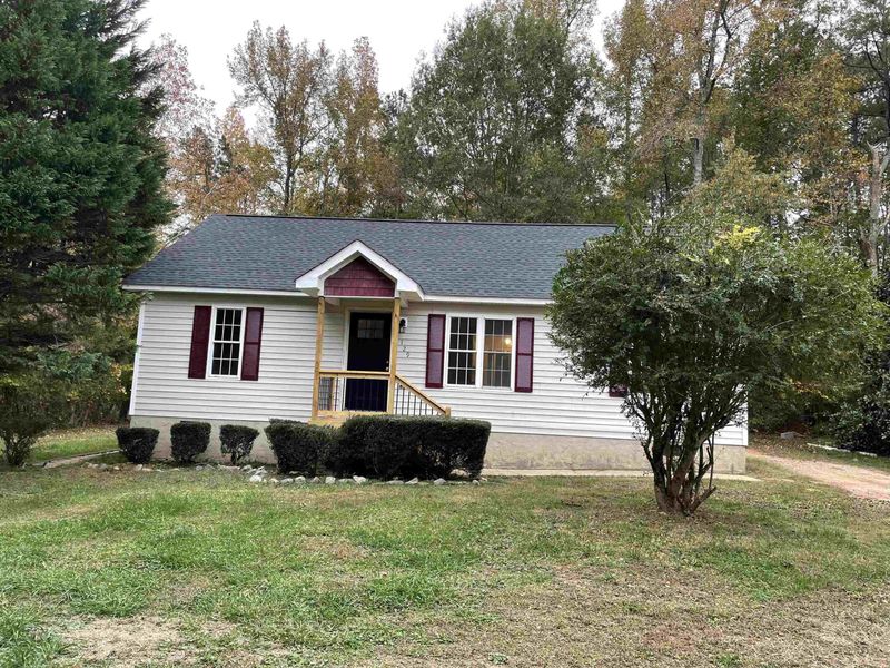 129 Mill Creek Dr, Youngsville, NC 27596