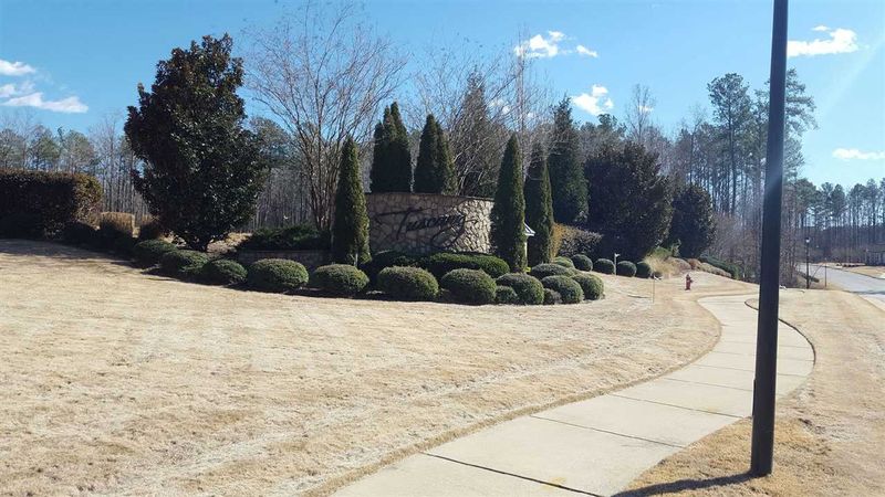 129 Naples Ln #107, Clayton, NC 27527