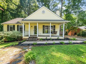 129 Nottingham Ct, Youngsville, NC 27596