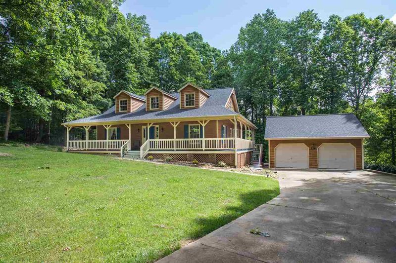 129 Oak Ridge Dr, Willow Springs, NC 27592