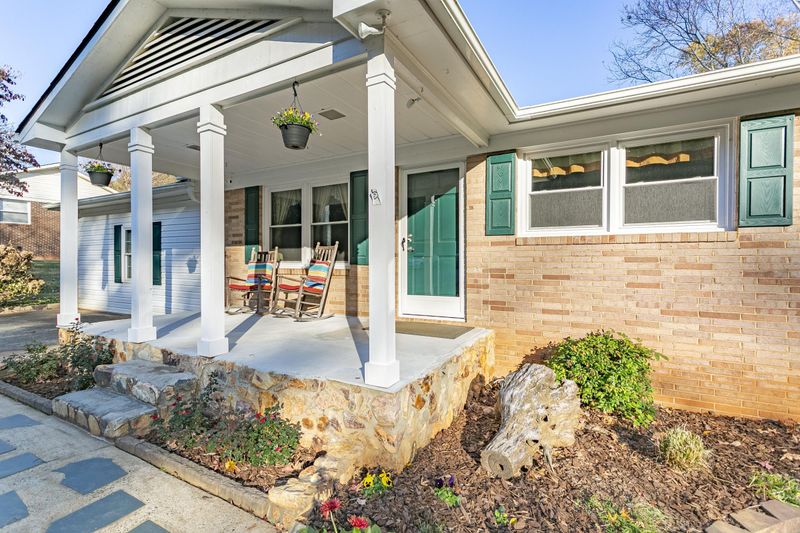 129 Orange High School Rd, Hillsborough, NC 27278