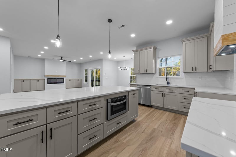 129 Ottawa Dr, Louisburg, NC 27549