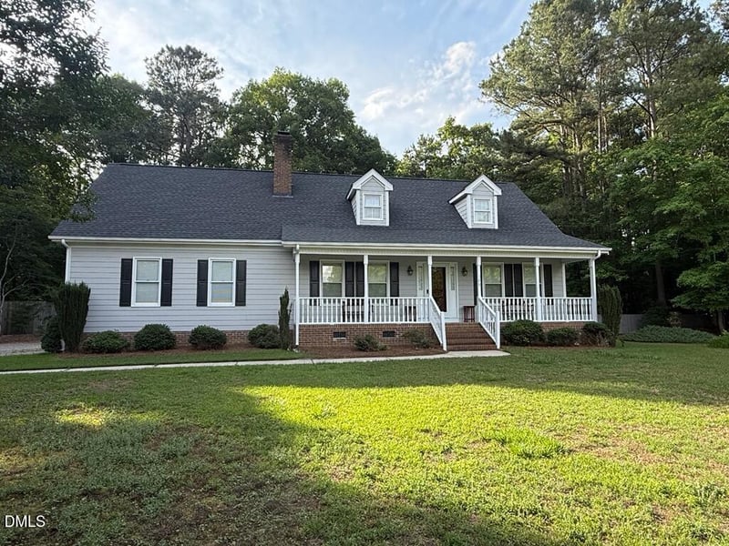 129 Pebble Dr, Clayton, NC 27520