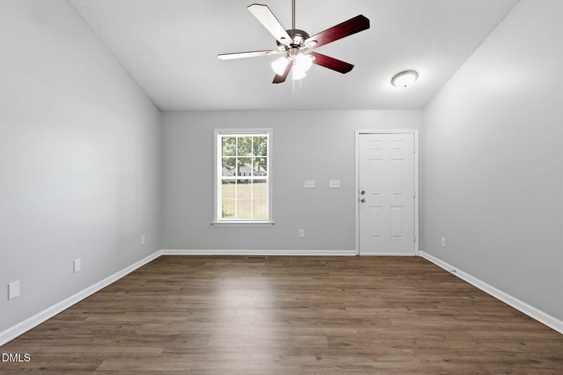 129 Pinto Ln, Zebulon, NC 27597