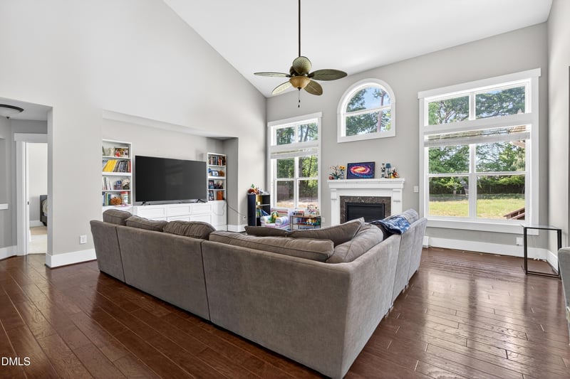129 Plano Dr, Durham, NC 27703