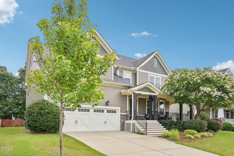 129 Pointe Park Cir, Holly Springs, NC 27540