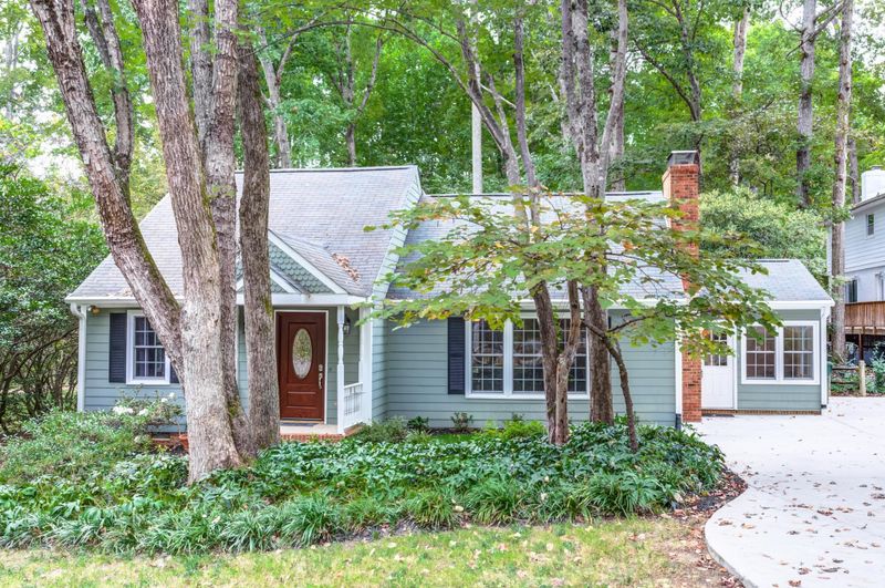 129 Red Bud Ct, Cary, NC 27513