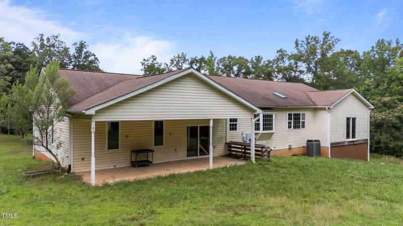 129 Shaman Dr, Louisburg, NC 27549
