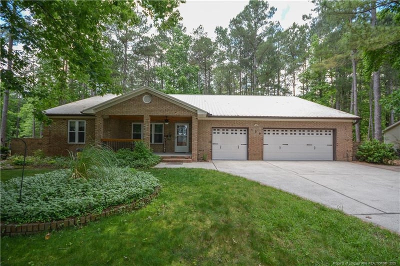 129 Silver Lake Point, Sanford, NC 27332