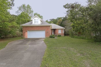 129 Southern Hills Dr, New Bern, NC 28562