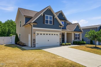 129 Star Valley Dr, Angier, NC 27501