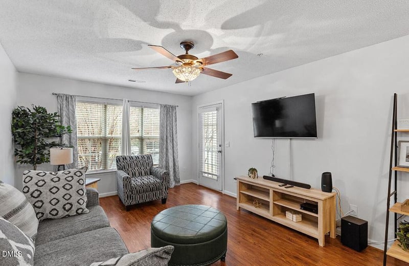 129 Sturbridge Dr, Clayton, NC 27520