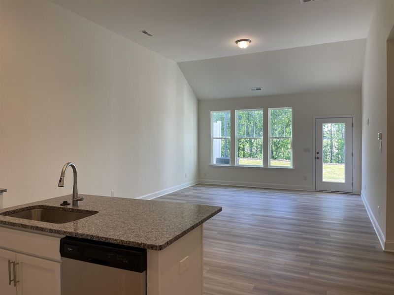 129 Whitley Ridge Dr, Clayton, NC 27527